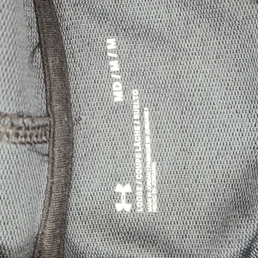 Under Armour Tech Logo Tape Hoodie - Medium - Picture 12 of 14